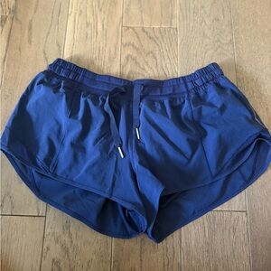 Lululemon Hotty Hot Blue Shorts Size 10